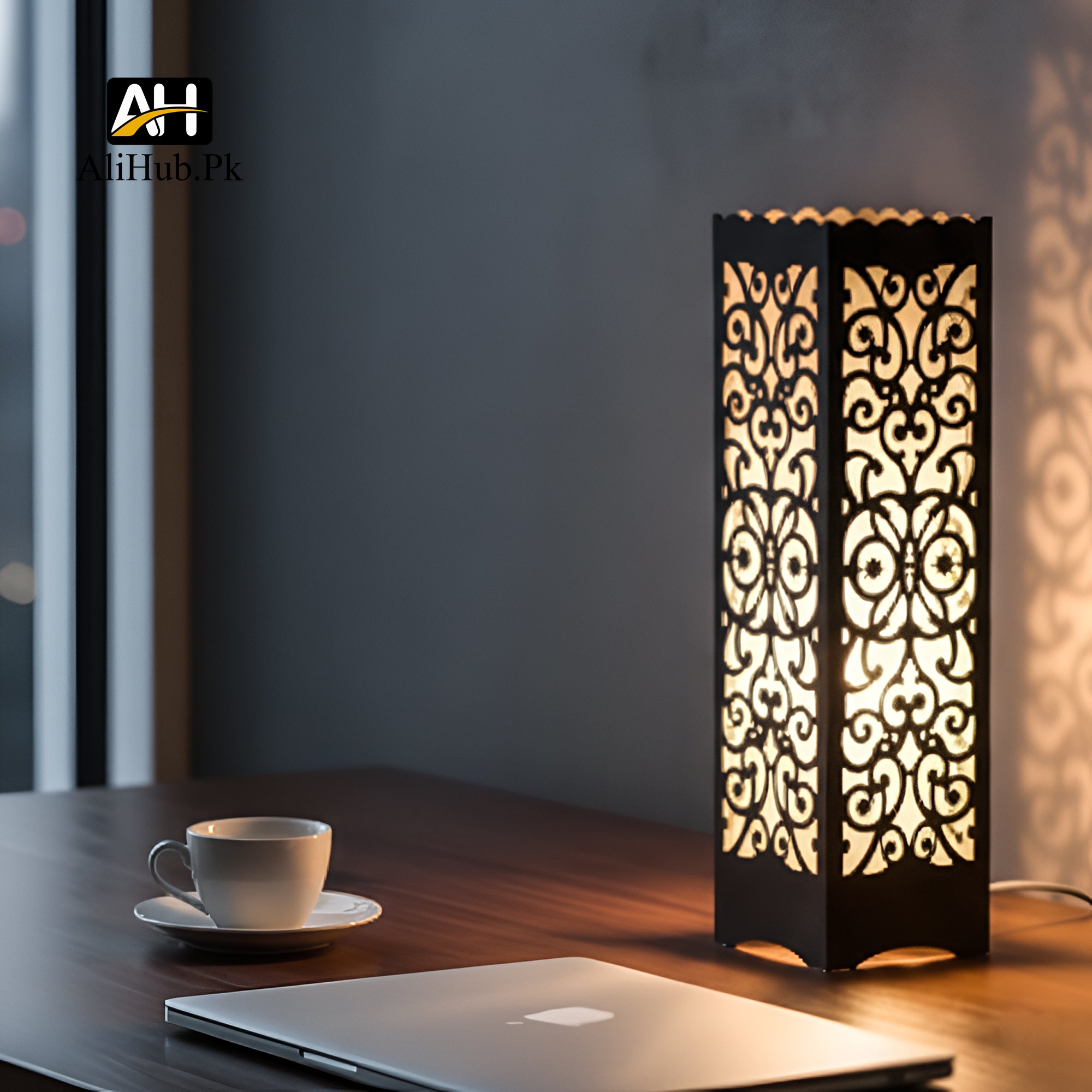 Wooden Table Lamp / Table Light / Modern Lamp(Black)